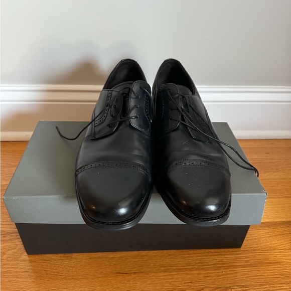 Johnston & Murphy Black Derby Shoe main image 5